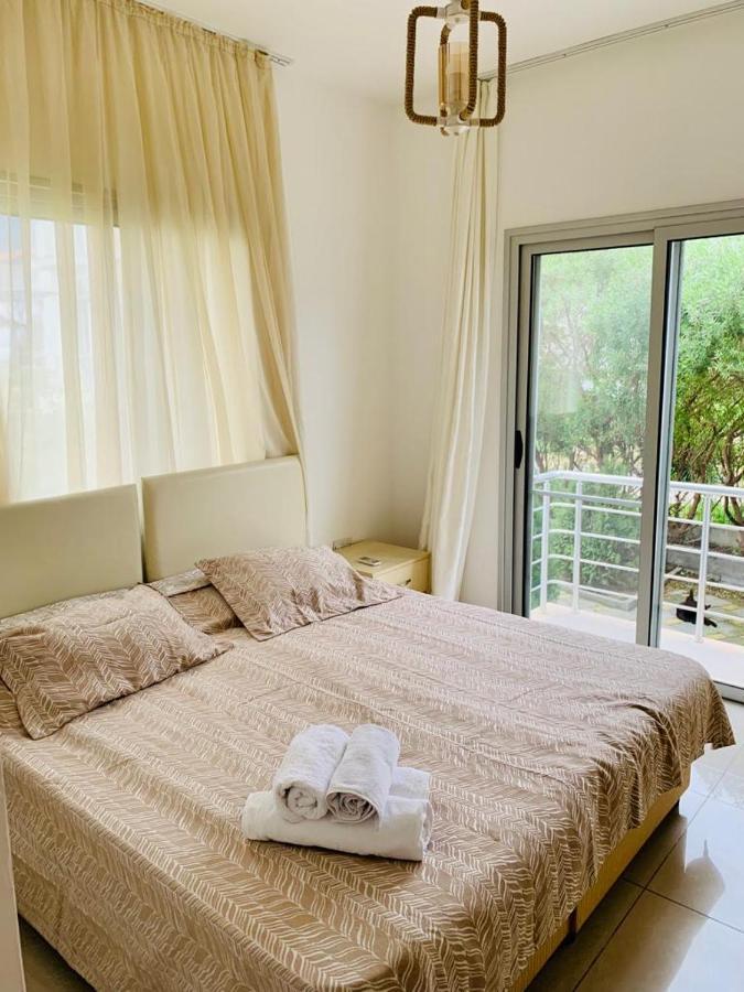 Beautiful & Quiet Two-Bedroom Apartment With Private Garden Lukomorye C1 Kyrenia  Luaran gambar