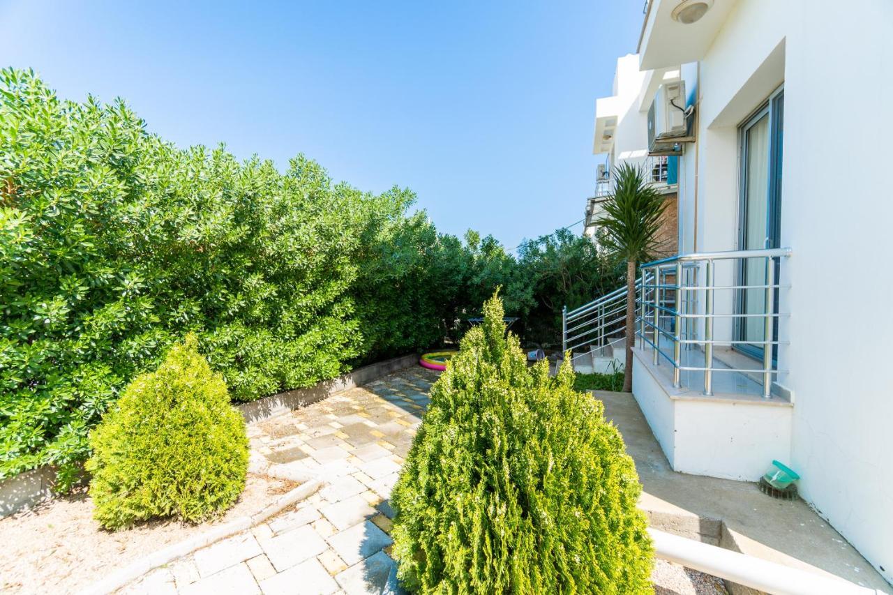 Beautiful & Quiet Two-Bedroom Apartment With Private Garden Lukomorye C1 Kyrenia  Luaran gambar