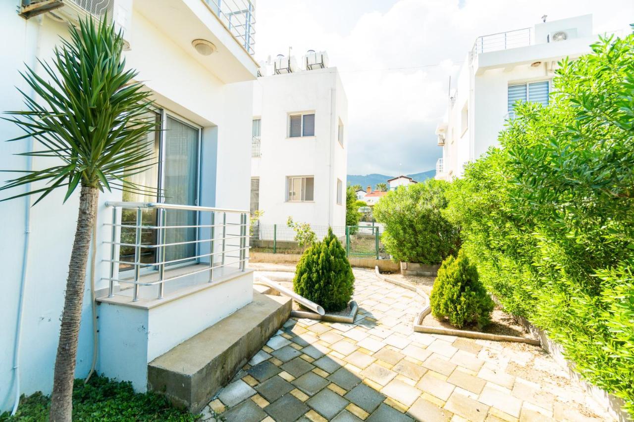 Beautiful & Quiet Two-Bedroom Apartment With Private Garden Lukomorye C1 Kyrenia  Luaran gambar